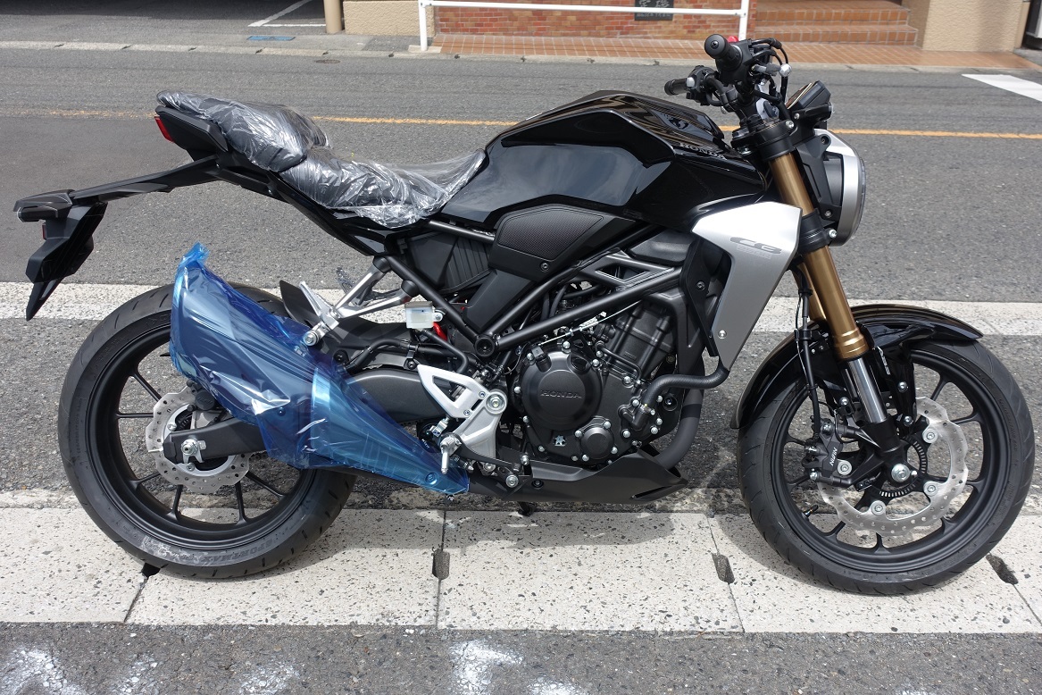 まさかのCB250R入荷！ : 北九州市小倉北区のバイク屋 バイパス