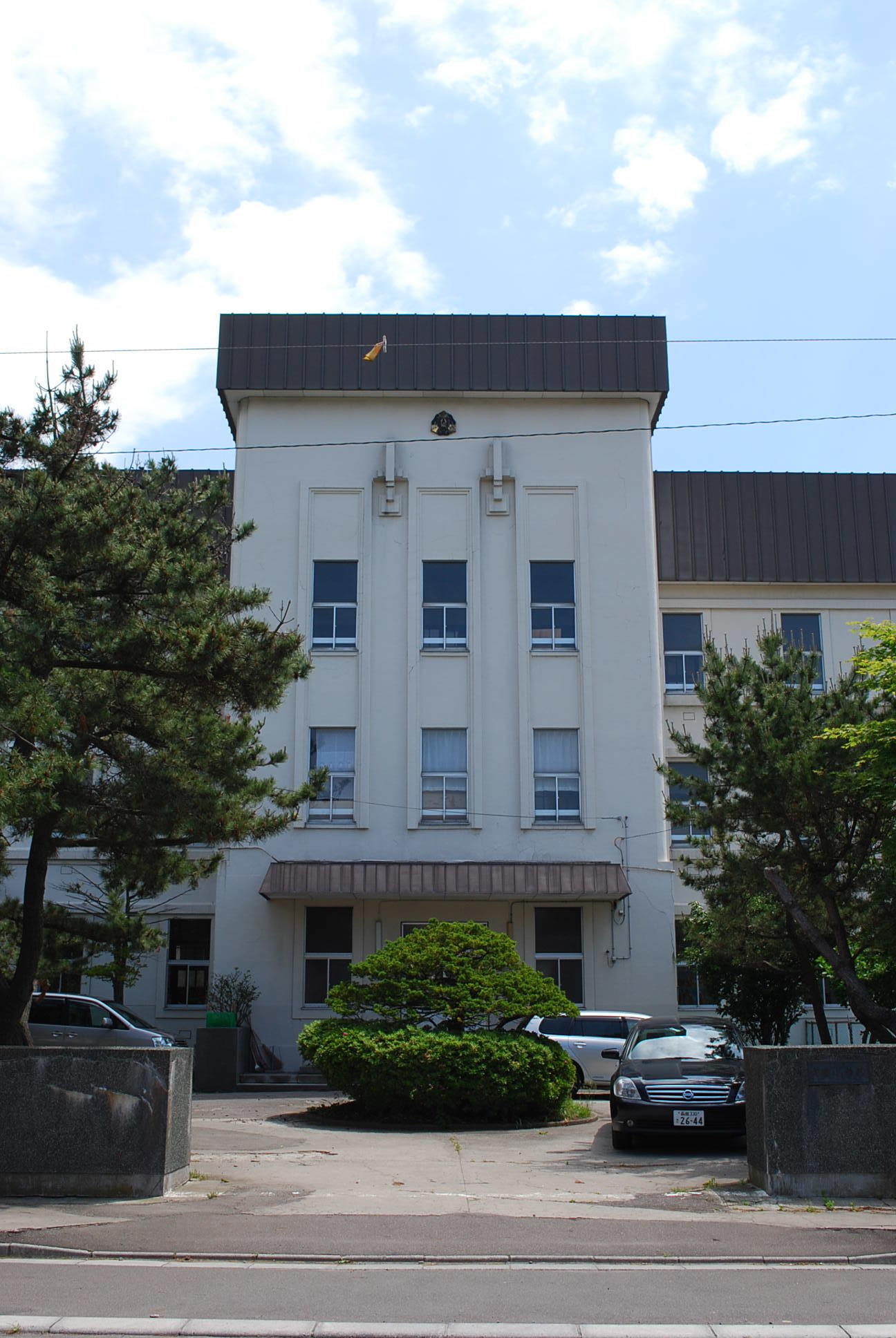 函館市立高盛小学校(函館懐かしの建築)_f0142606_02125474.jpg