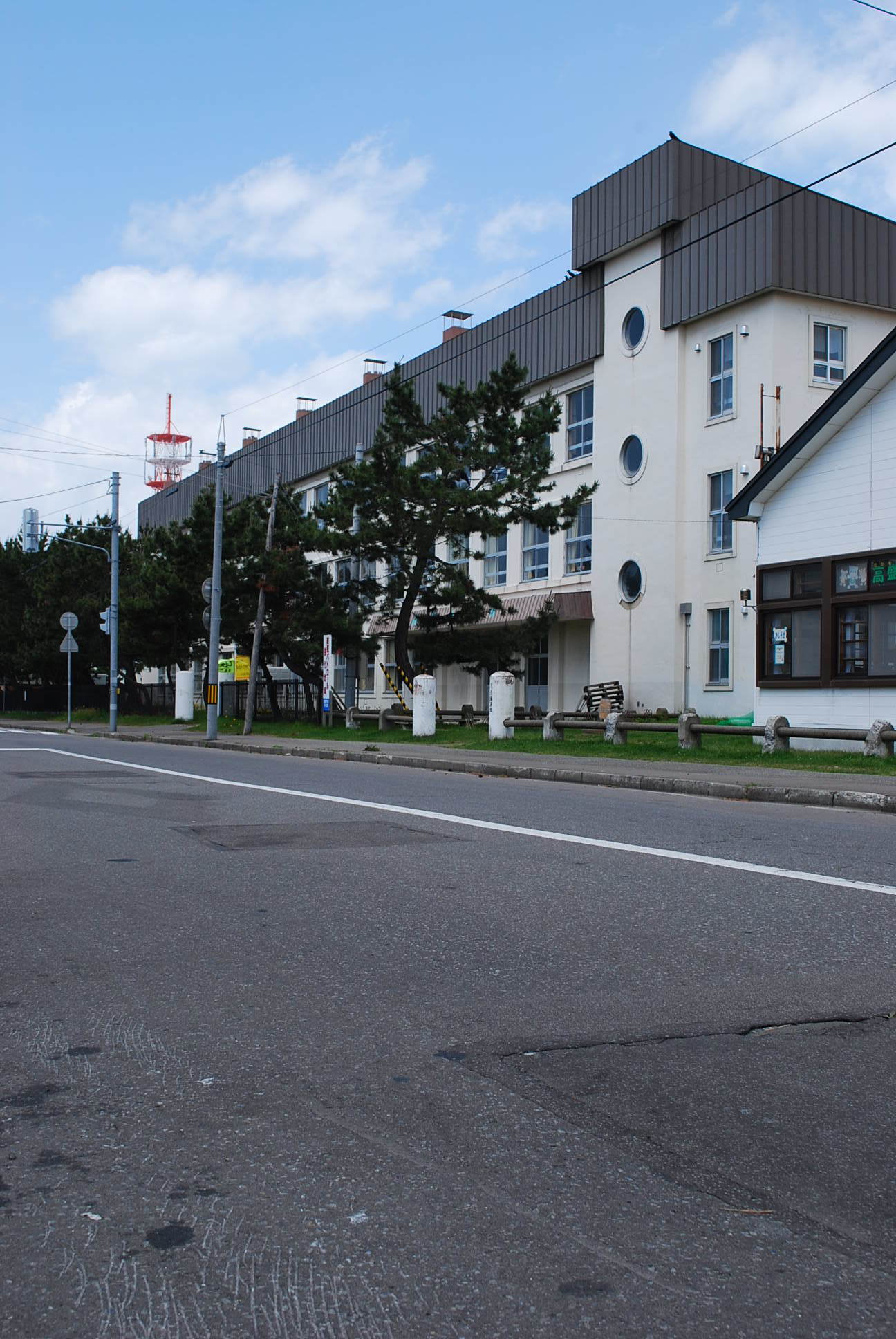 函館市立高盛小学校(函館懐かしの建築)_f0142606_02184608.jpg