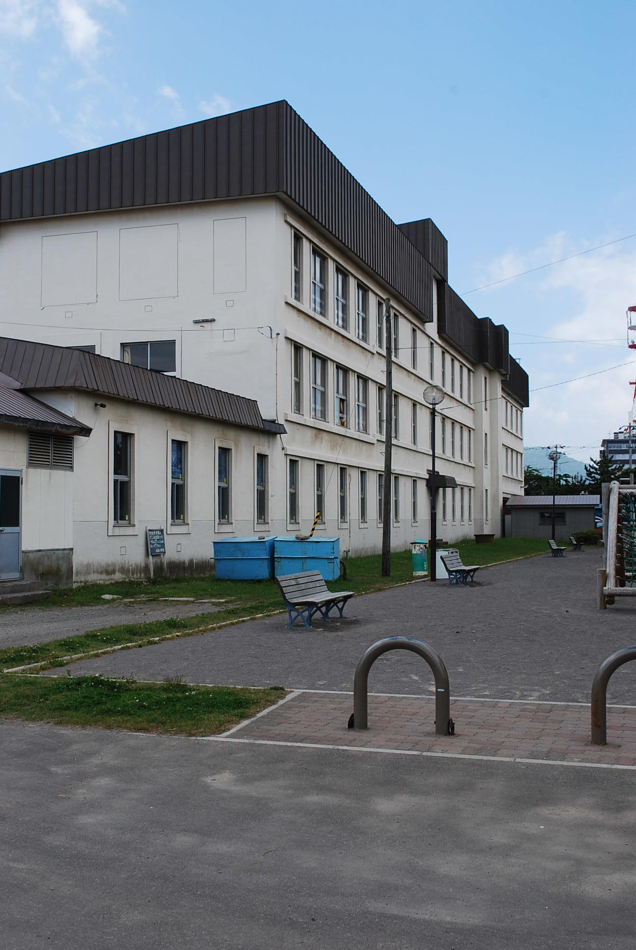 函館市立高盛小学校(函館懐かしの建築)_f0142606_02194812.jpg