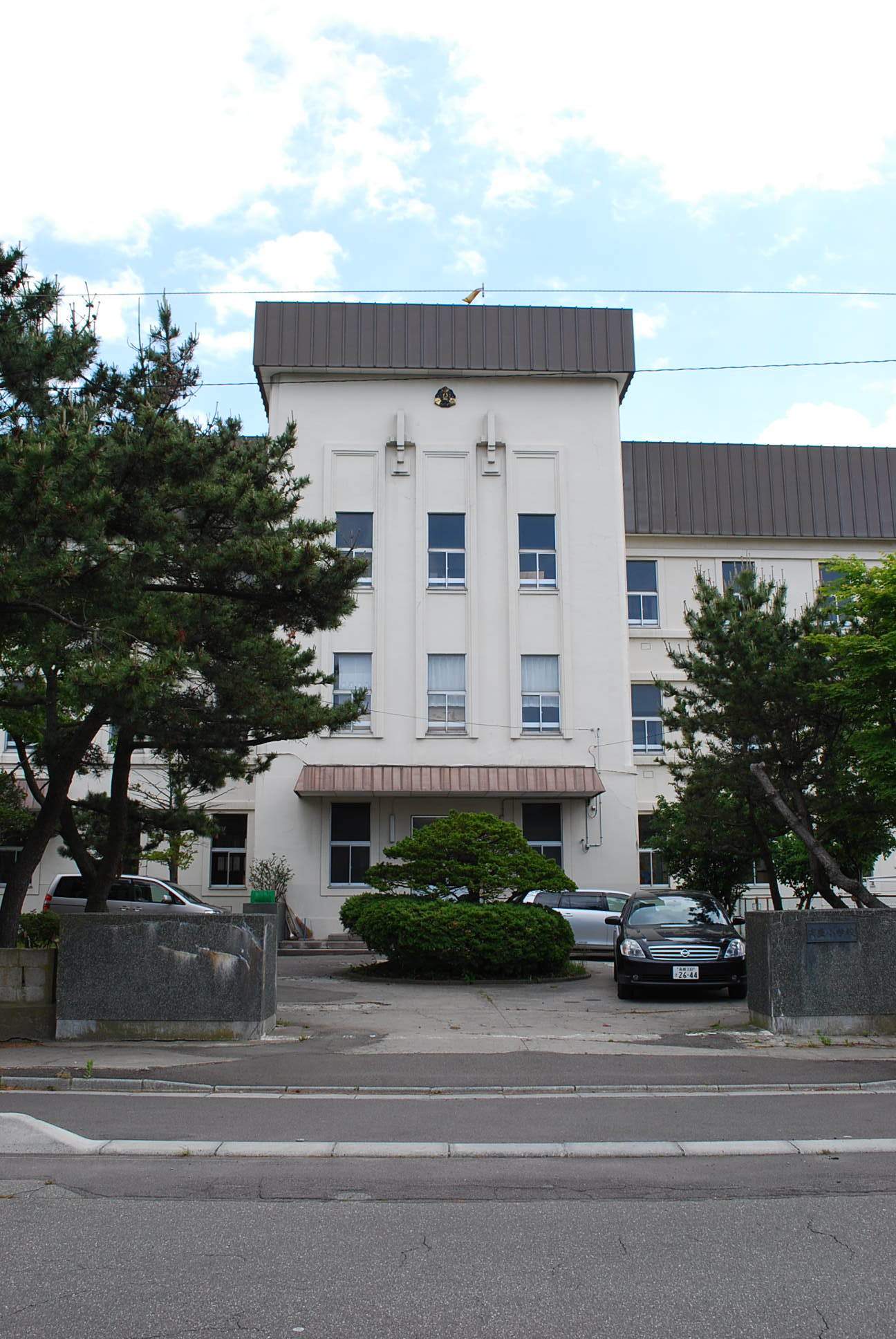 函館市立高盛小学校(函館懐かしの建築)_f0142606_02240205.jpg
