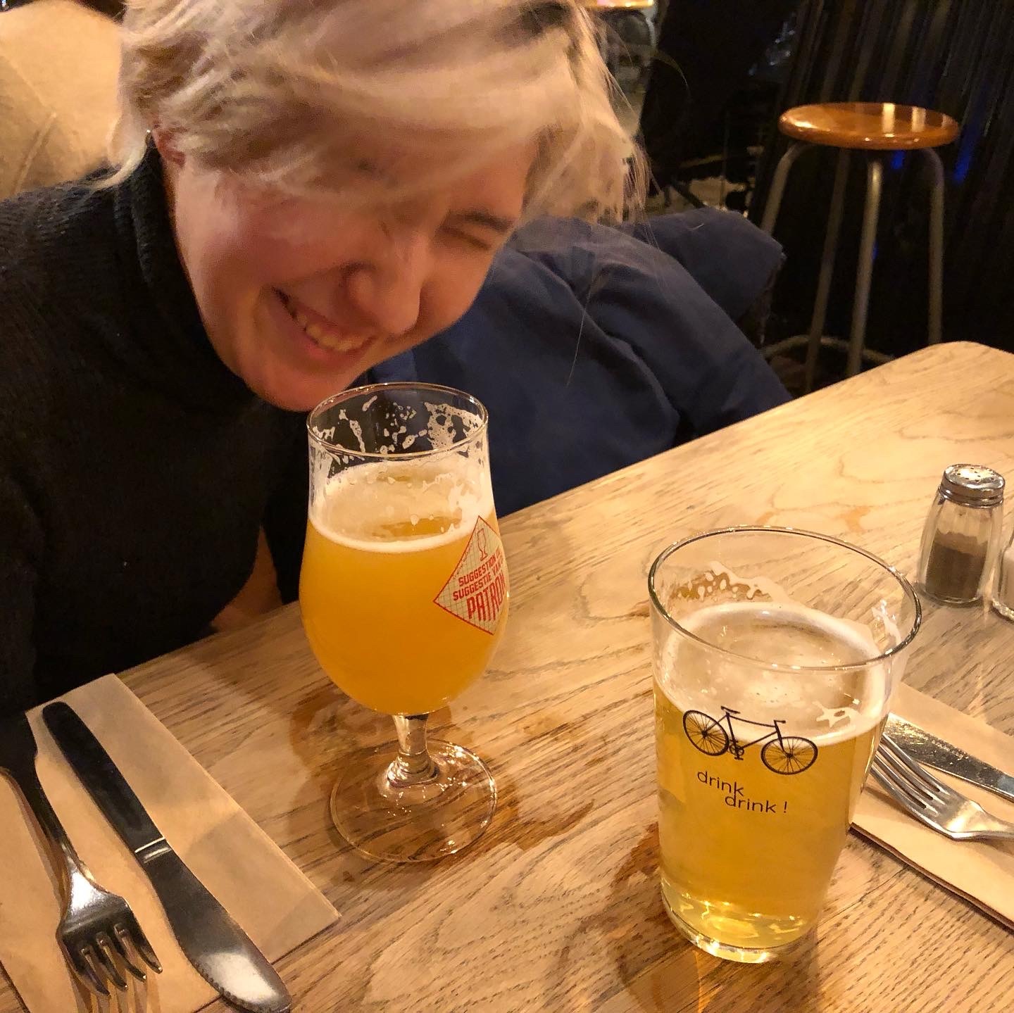 スカーベックのカーニバル、スカーベックのプリンスと乾杯! @カフェ・ヴァルヴィス ブリュッセル_a0231632_01185171.jpeg