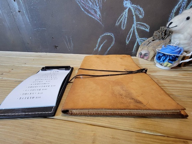 【基隆カフェ】巡り②ミルフィールが台湾一美味しかった！アパレルとの複合カフェ「空白服飾-金派甜點」_b0182708_07300971.jpg