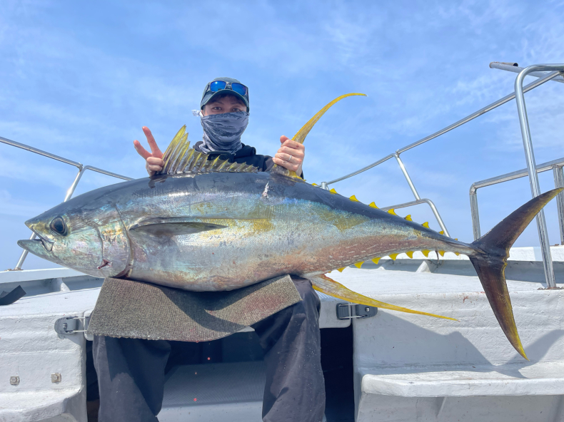 4月7日 マグロ キャスティング 便。 : 三重県 志摩沖 つり船 まると屋