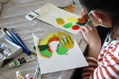 やと子ども美術教室　～ タイルに描く ～_e0222340_15095680.jpg
