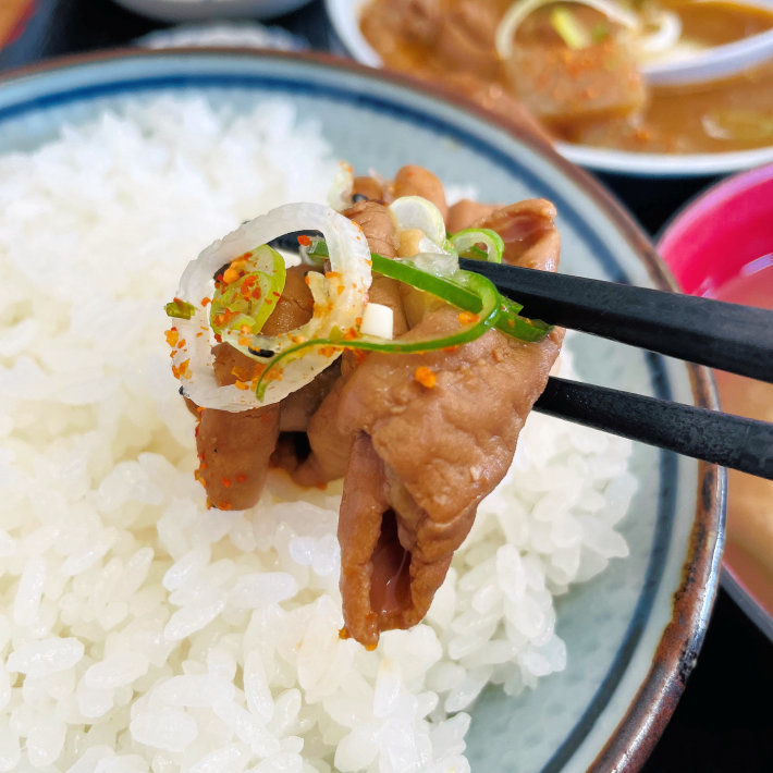 永井食堂のモツ煮定食に感激。_f0054260_06393887.jpg