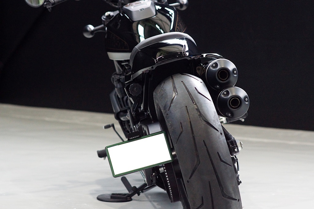 HIDE MOTORCYCLE製サイドナンバープレート　ハーレー　スポーツスター ハーレー サイドナンバーキット 折りたたみ式 ナンバープレート