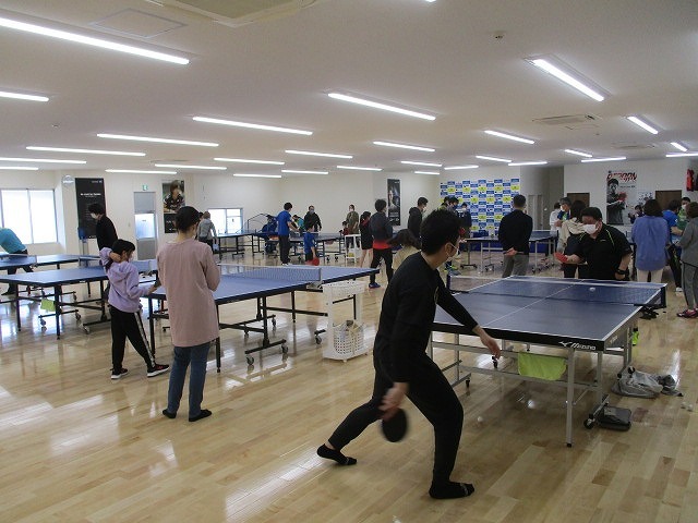 元日本代表の山梨有理さんが代表を務める卓球教室REGALが横割(富士)にリニューアルオープン_f0141310_08023446.jpg