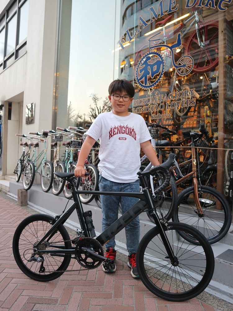 4月12日　渋谷　原宿　の自転車屋　FLAME bike前です_e0188759_17284253.jpg