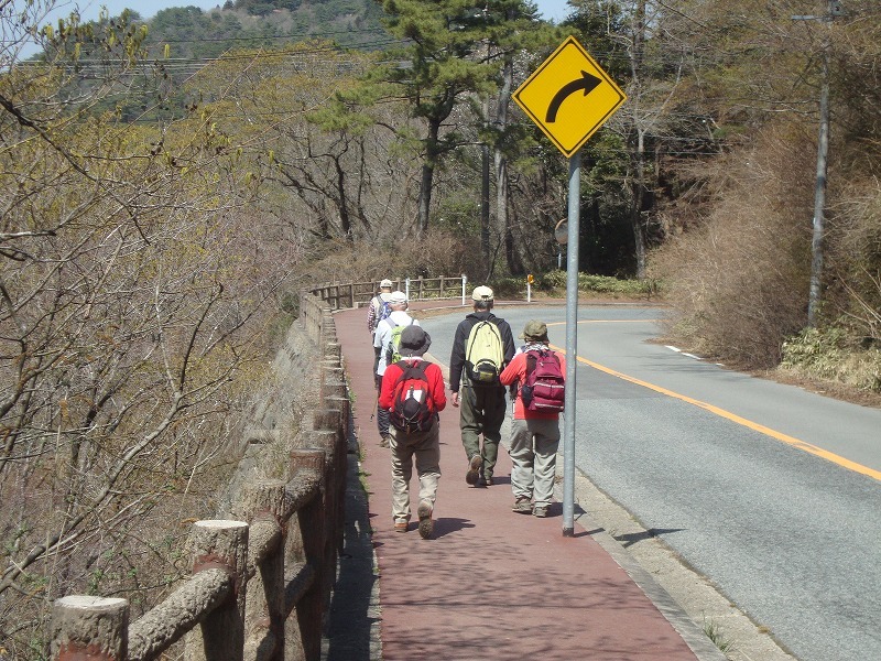 令和4年4月 ゆったりハイキング 摩耶山ハイキングの巻 にろく会員交流の場