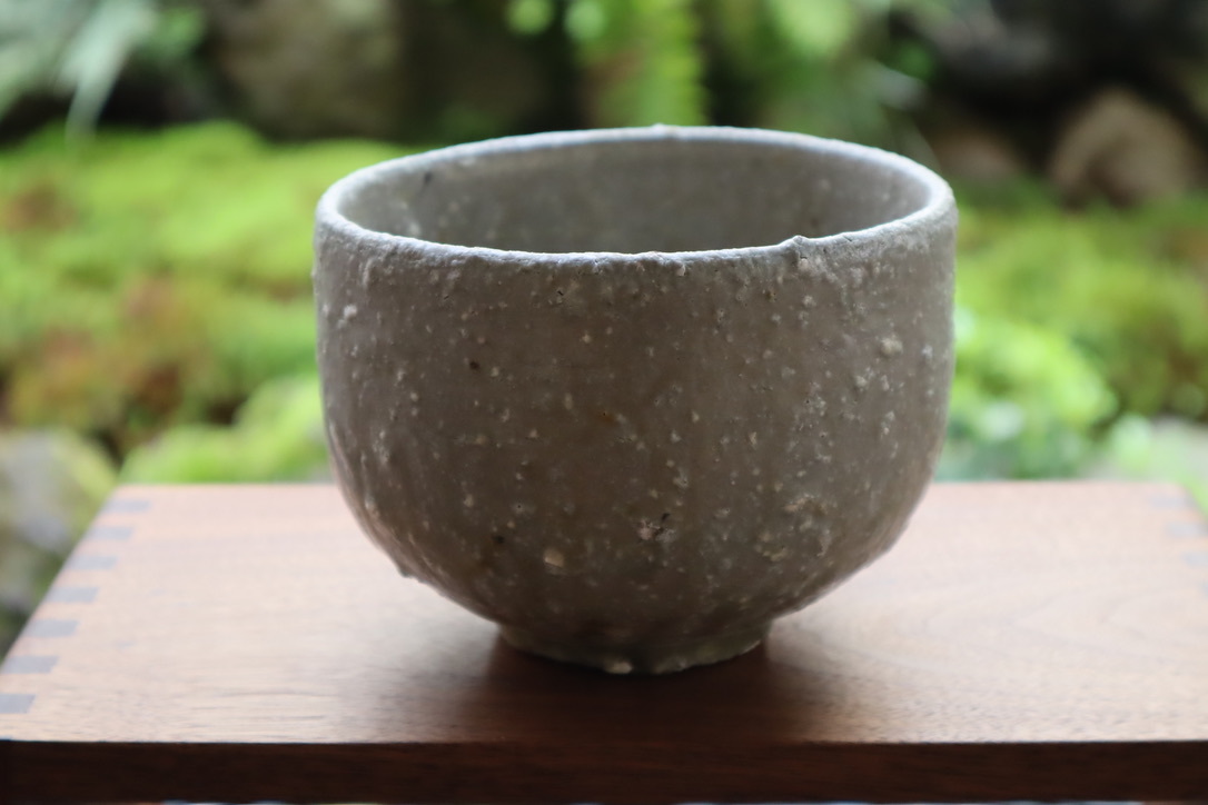 長谷川奈津展 花器と今朝並んだうつわと_b0132442_11452021.jpeg