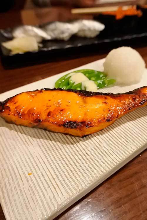 【(山梨グルメ)甲府市「和の食 鮨 やまむら」・・・親子で営む創作和食とお鮨のお店!!】_a0005436_16330798.jpg