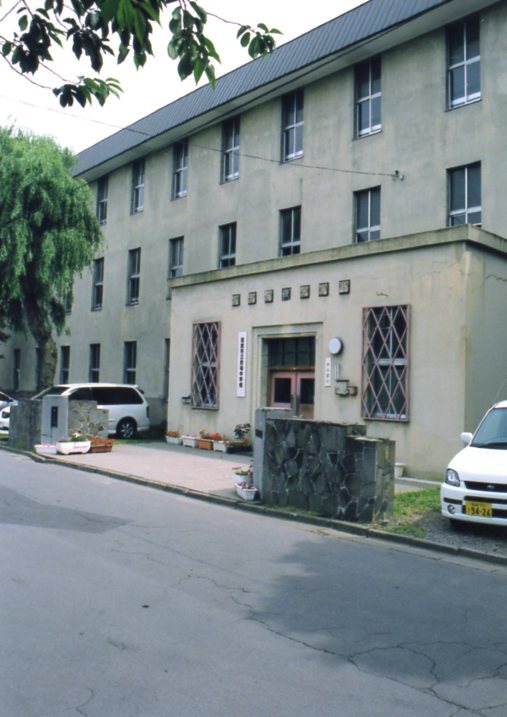 函館市立的場中学校(函館懐かしの建築)_f0142606_07484460.jpg