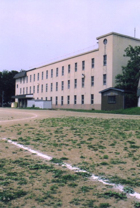函館市立的場中学校(函館懐かしの建築)_f0142606_08082391.jpg
