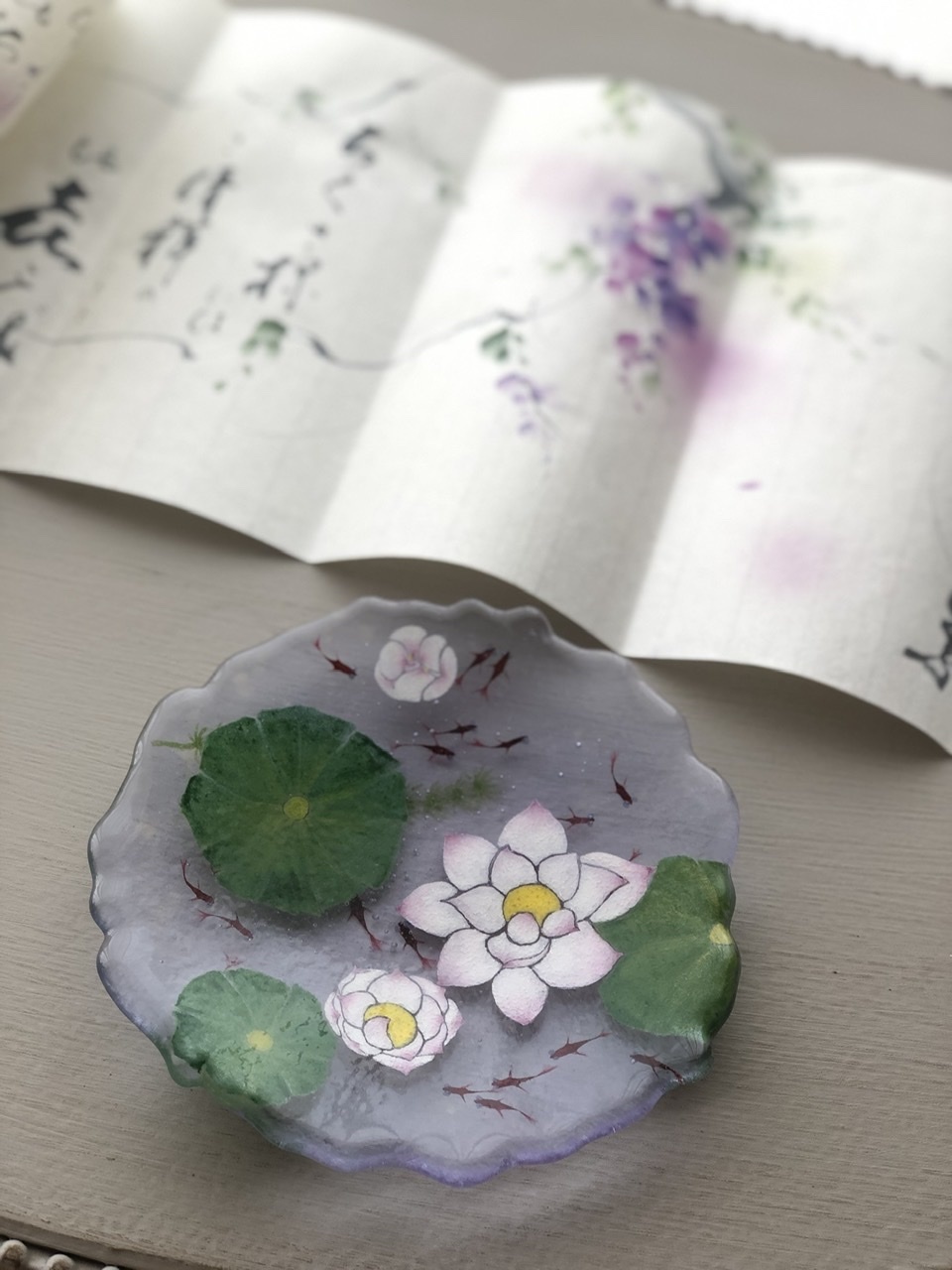 慈愛に満ちた『蓮』の花の絵をお迎えしました【HARUKA MITTAによる日本画】_a0157409_23033563.jpeg