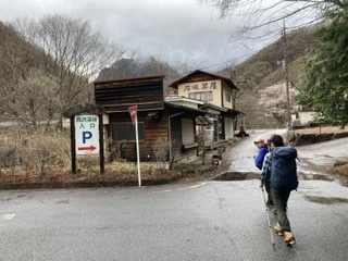 甲武信小屋 小屋明けに入りました_c0369344_10085787.jpeg