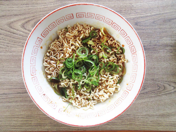 維力 維力炸醤麺_c0152767_20112351.jpg