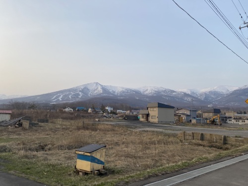 目国内岳→岩内岳→雷電山 バックカントリー縦走_d0198793_15285639.jpg