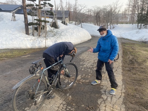 目国内岳→岩内岳→雷電山 バックカントリー縦走_d0198793_15351396.jpg