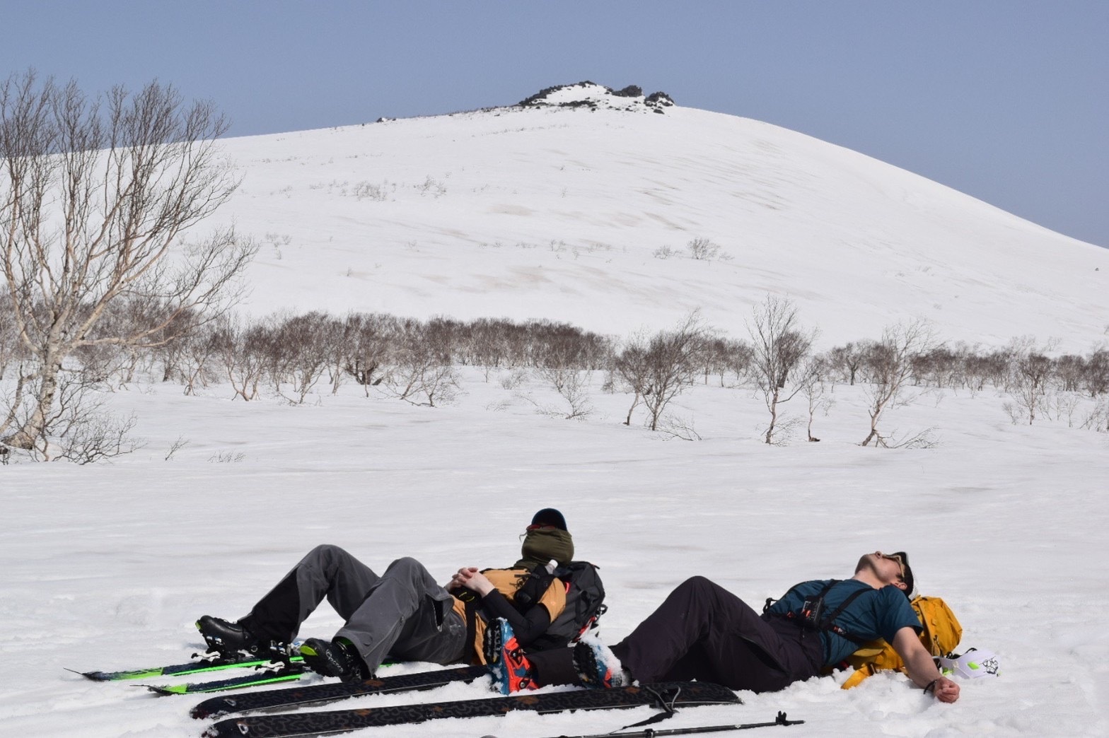目国内岳→岩内岳→雷電山 バックカントリー縦走_d0198793_15460947.jpg