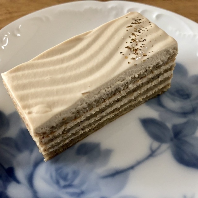 【赤坂・トップスの紅茶のケーキ】_b0009849_16090397.jpeg