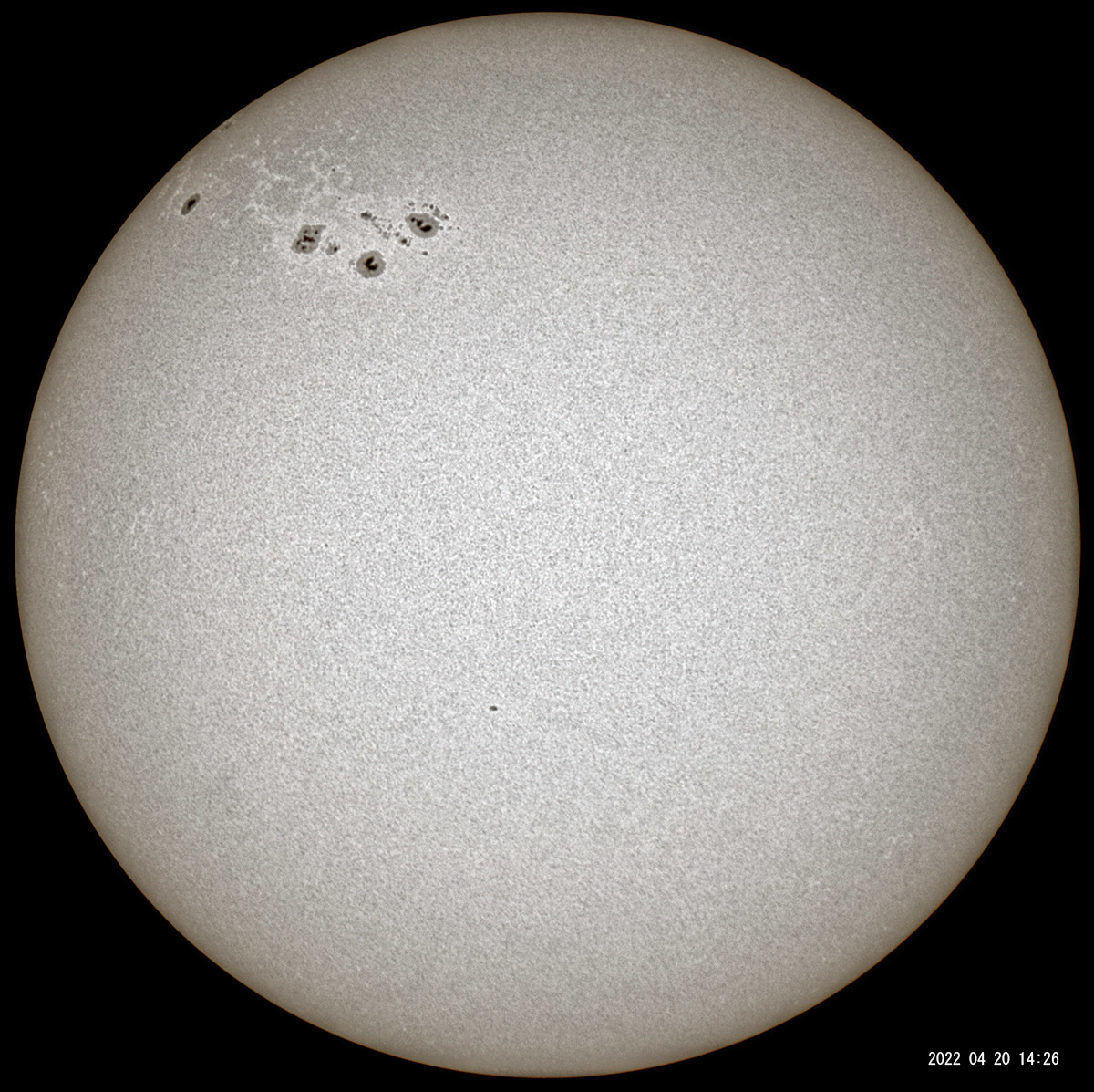 4月20日の太陽_e0174091_18075115.jpg