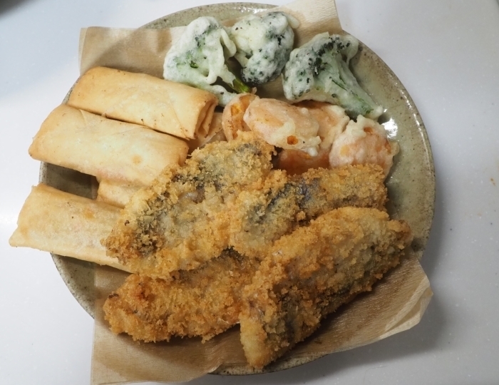 夫の釣果とその後(お刺身とフライ)_c0116915_00213528.jpg