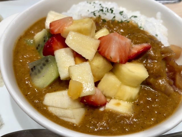 【千疋屋の選べるコンビランチとミニパフェ】_b0009849_13375072.jpeg
