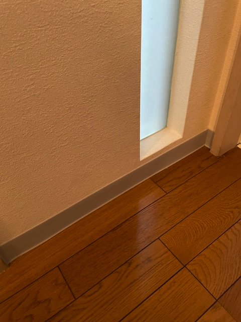 『サンゲツ』の壁紙で洗面室を貼り替えました by interior styling of bright_c0157866_21115017.jpg