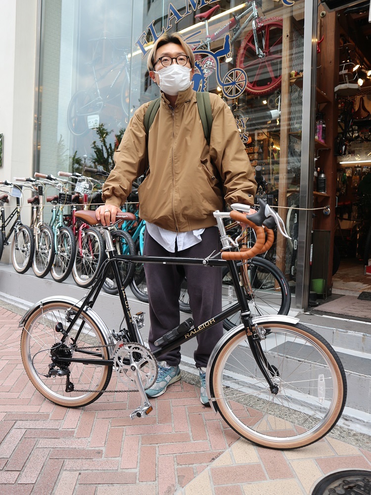 4月22日 渋谷 原宿 の自転車屋 FLAME bike前です_e0188759_12051822.jpg