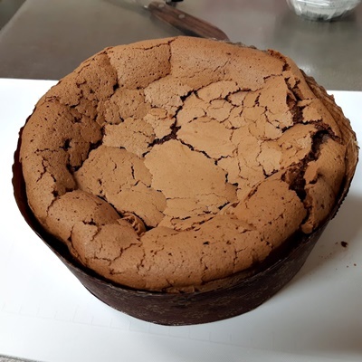 ガトーショコラとシフォンケーキ_f0129726_18445443.jpg