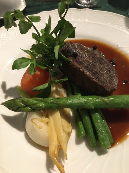 レストラン○○で　　ひとりでフレンチディナー_b0417696_09122605.jpeg
