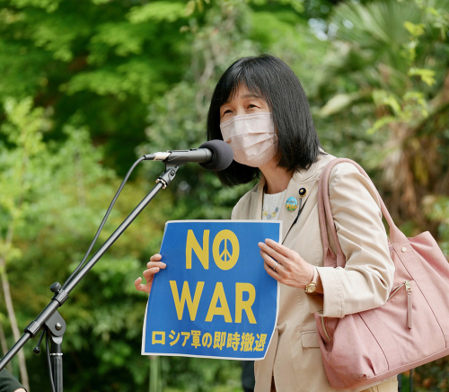 ウクライナに平和を 東久留米と清瀬で市民パレード_b0190576_12544712.jpg