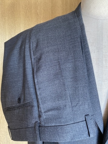 ~ベーシックなグレイスーツとやり過ぎないワイドパンツ~ 編_c0177259_17290555.jpeg
