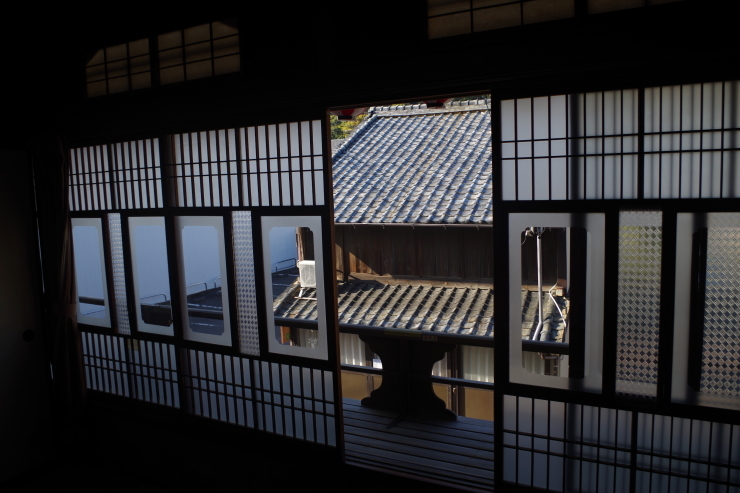 古い町並のランドマーク的存在-遠州横須賀・割烹旅館八百甚_a0385880_15323717.jpg