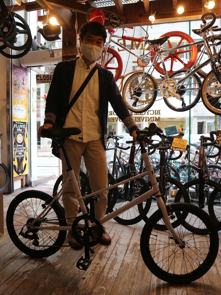 4月26日 渋谷 原宿 の自転車屋 FLAME bike前です_e0188759_13435061.jpg