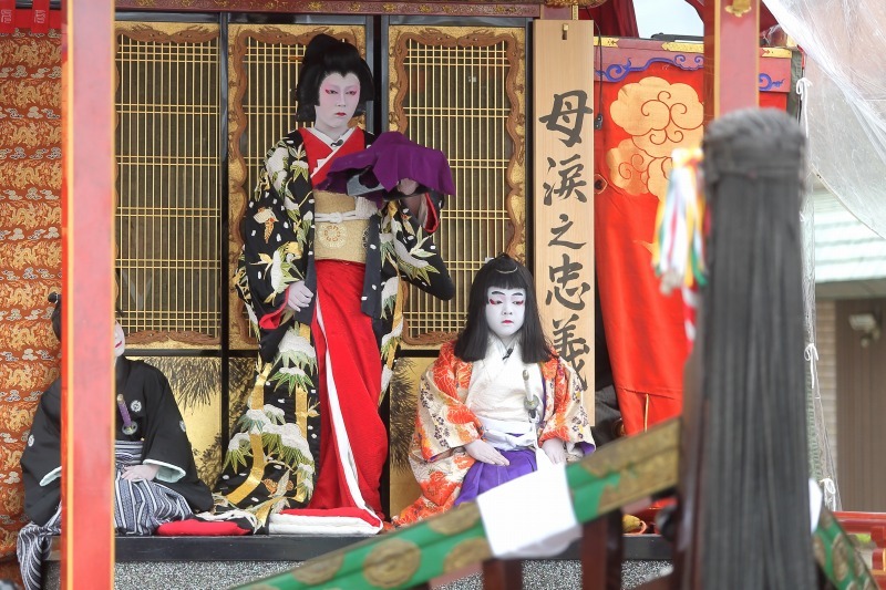 長浜曳山まつり 22 伽羅先代萩 御殿の場 前篇 ゲ ジ デ ジ 通 信 長浜曳山まつり 22 伽羅先代萩 御殿の場 前篇 ゲ ジ デ ジ 通 信