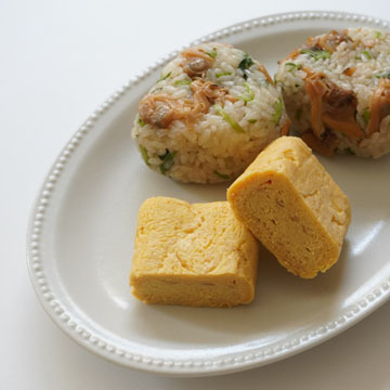 お寿司屋さんの卵焼き(生炊黄でんぶ)_c0039736_12303446.jpg