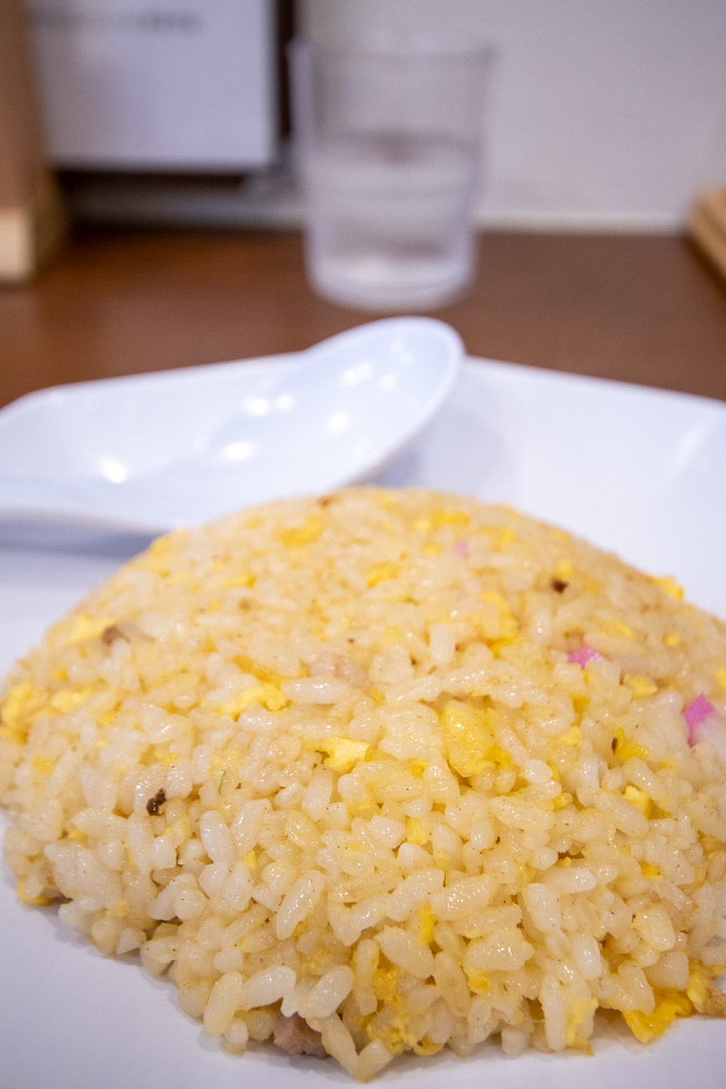 らーめん ゆきんこで、らーめん半チャーハンセット_a0077663_17322573.jpg