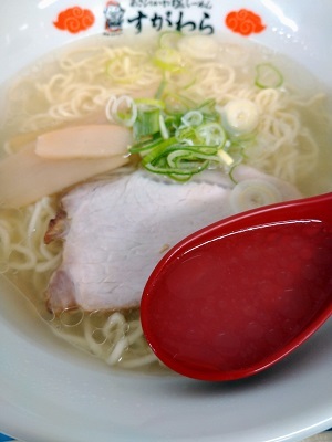 開店60周年記念 海明け雪どけ ぐるめぐり 大北海道展 ラーメンすがわら 本店の塩ラーメン_f0112873_00294745.jpg