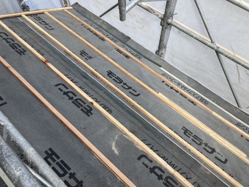 甲府市 ノルディックブラックの屋根 其の三_b0242734_22545050.jpeg