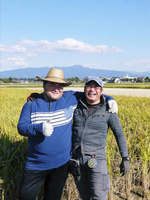 れんげ米好評発売中！熊本県菊池市七城町砂田でれんげを有機肥料とし