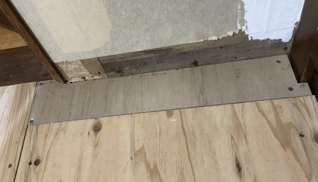 【一部屋まるごとDIY】床:捨て貼り:部屋の隅の処理_e0279055_01312969.jpg