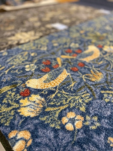 『川島織物セルコン』のユニットラグ『いちご泥棒』 by interior styling of bright_c0157866_19570284.jpg