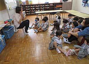 Action words and daily songs_e0325335_10214681.jpg