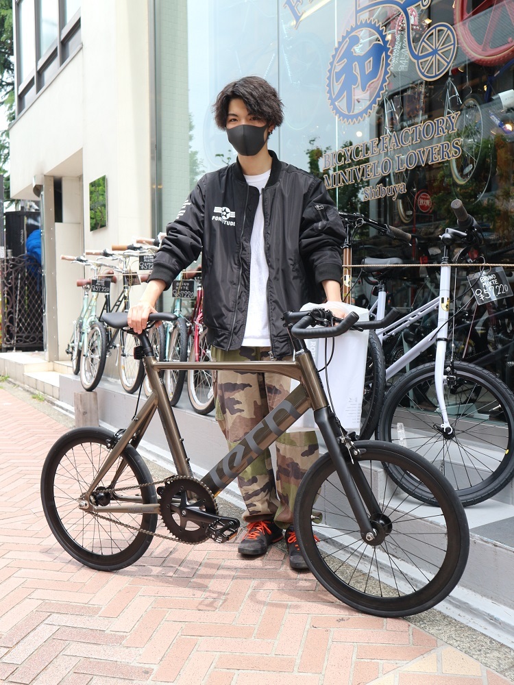 5月7日 渋谷 原宿 の自転車屋 FLAME bike前です_e0188759_19211308.jpg