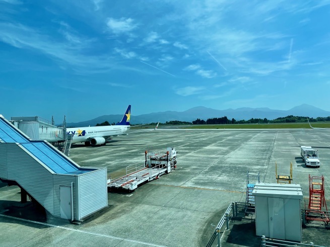 奄美大島ドライブ紀行 その1──「古すぎるボロレンタカーにご用心!!」_d0352022_18063586.jpeg