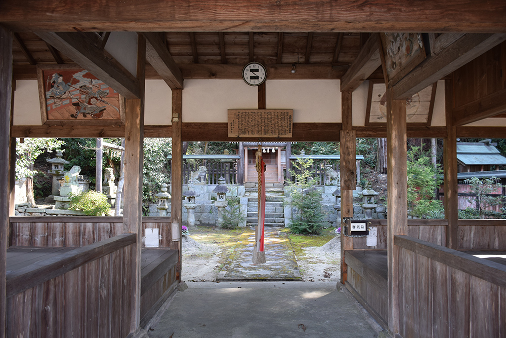 椿井城跡西麓を歩く。 その1 <平等寺春日神社と椿井春日神社>_e0158128_18485615.jpg