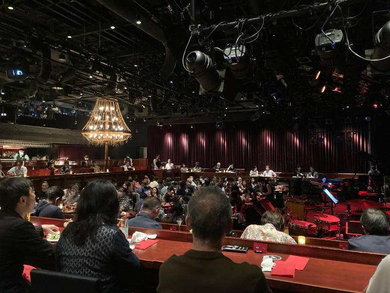 BENIのライブ_a0394451_11592217.jpg