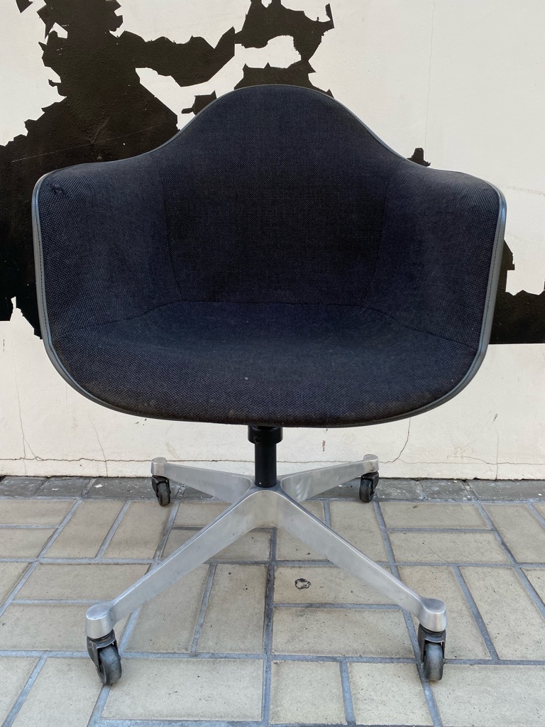 5月11日(水)マグネッツ大阪店アメリカンヴィンテージ雑貨入荷日!! #1 Eames&50\'s Style編! ArmChair,DSS 1st Zenith,BlackOcean,Lamp!!_c0078587_19451566.jpg